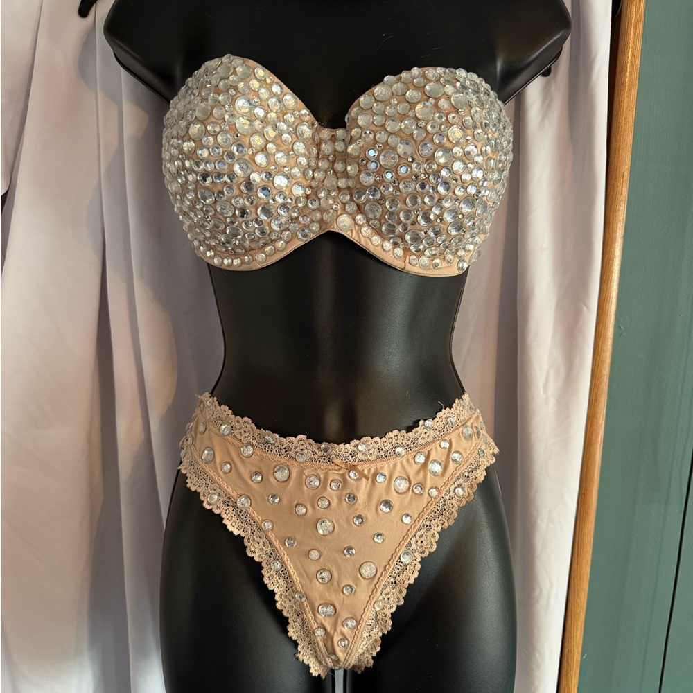 Rhinestones Showgirl Embellished Intimate Set